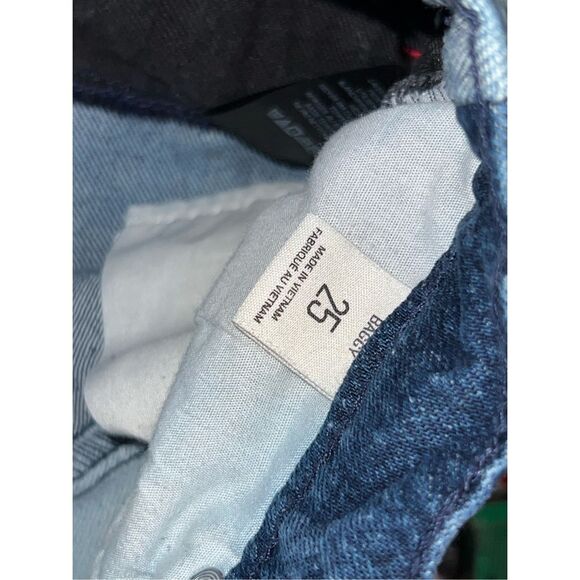 BDG High-Waisted Baggy Jean - Patched Size 25 #35 - Picture 5 of 9